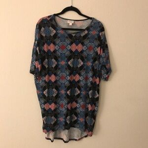 *** Lularoe Geometric Print Irma Tunic
